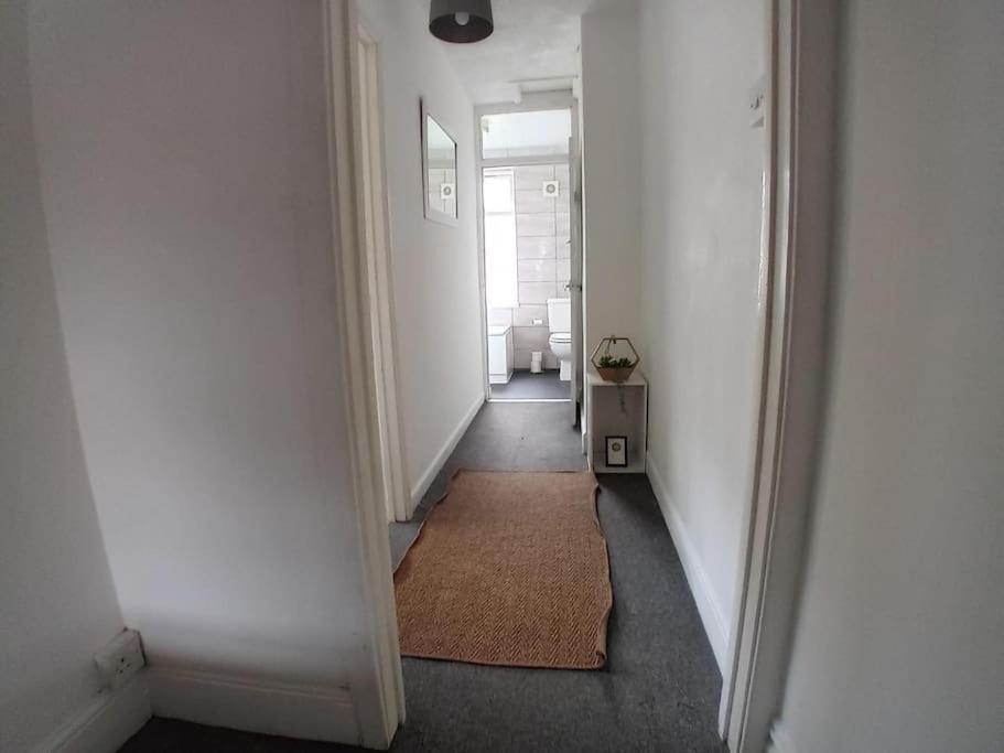 Large Family Home Central Location 3 Double Bedrooms And 1 Single Bedroom Κάρντιφ Εξωτερικό φωτογραφία