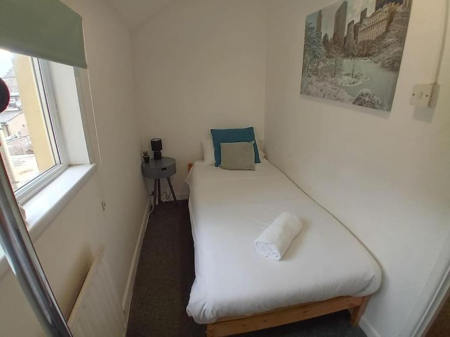 Large Family Home Central Location 3 Double Bedrooms And 1 Single Bedroom Κάρντιφ Εξωτερικό φωτογραφία